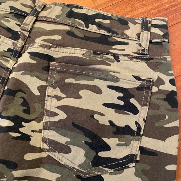 NOBO High Rise Skinny Camouflage Pants - Size 15 - Picture 5 of 10